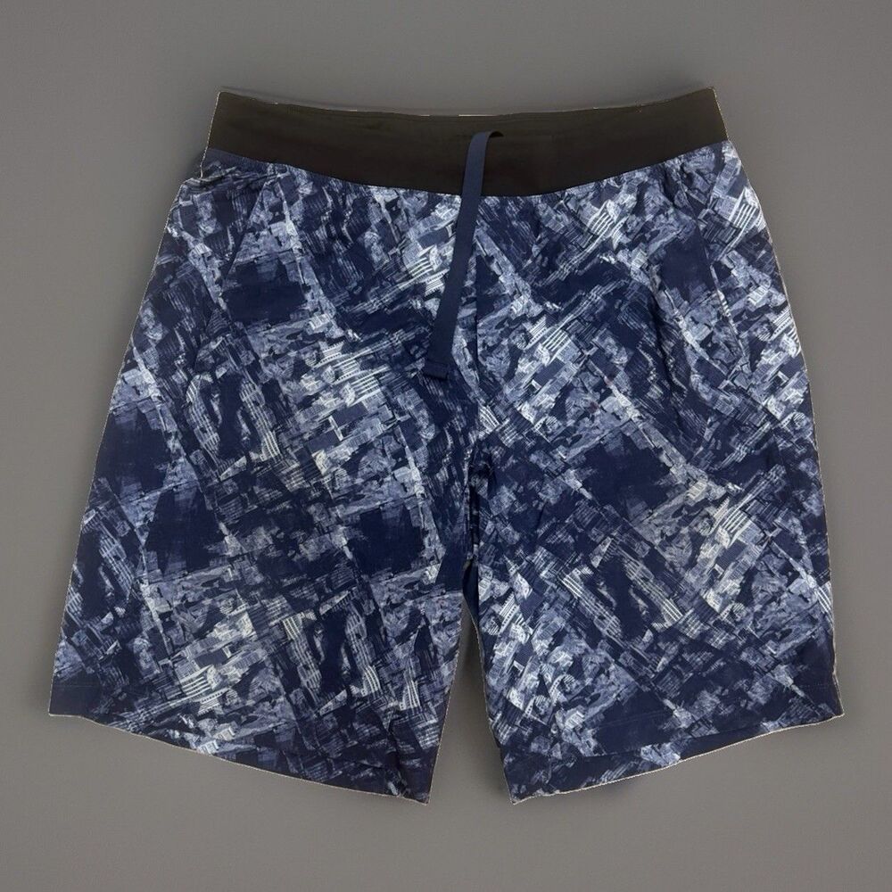 Lululemon Core Shorts XL Navy City Skyline Workout Blue Shorts